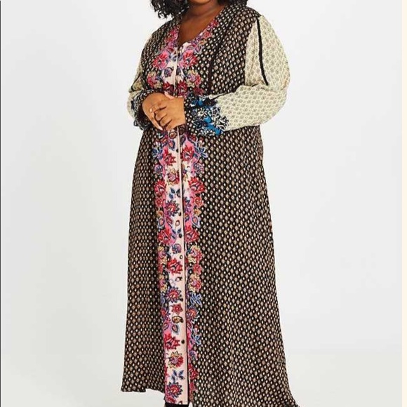 Altar'd State Dresses & Skirts - Altar’d State Boho Flower & Filigree Maxi NWT 2X